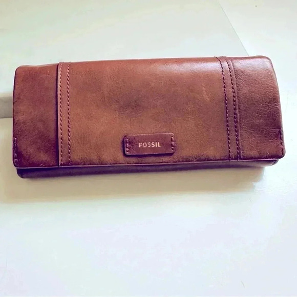 Fossil Ladies Ellis Brown Clutch Large Leather Wallet - Picture 2 of 10